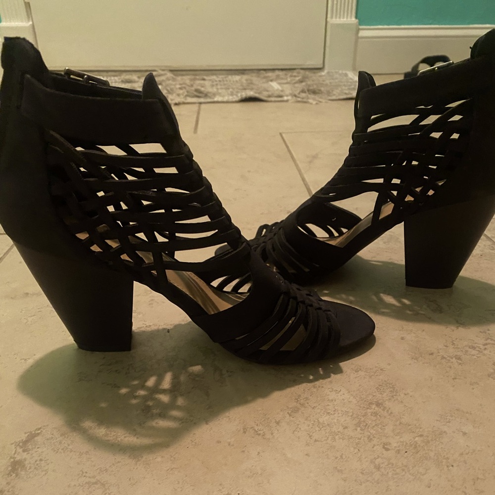 Caged wedge Black Heels